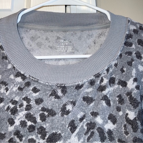 Women’s aerie oversized sweatshirt size small - Picture 4 of 4